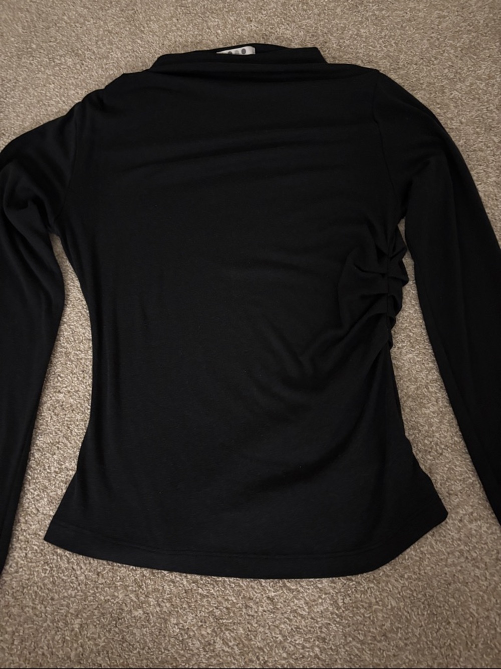 Classic Black Long-Sleeve Side-Ruched Top